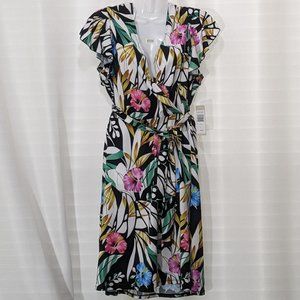 SUNNY LEIGH Dress Medium Colorfull Floral Knee Lenght Size L Multi-Color